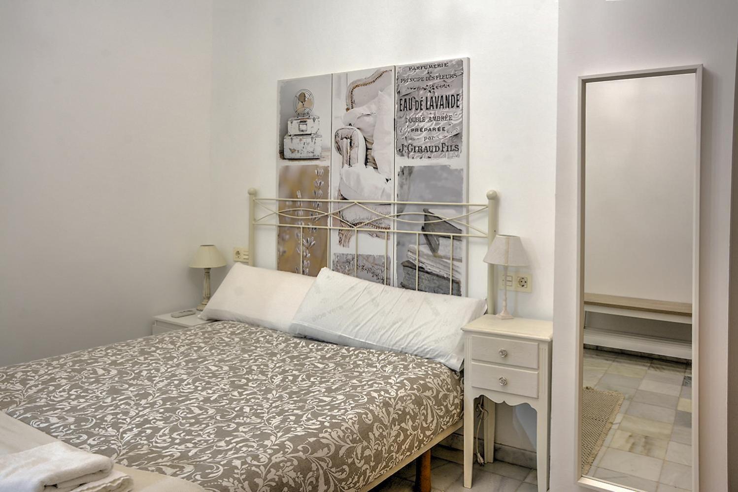 Apartamento En Calle Regla Sanz Seville Ngoại thất bức ảnh