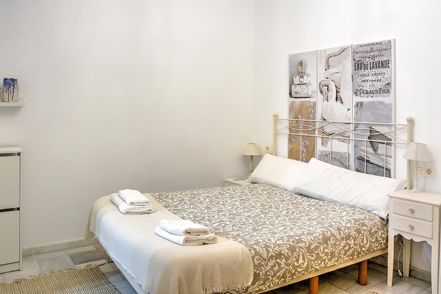 Apartamento En Calle Regla Sanz Seville Ngoại thất bức ảnh